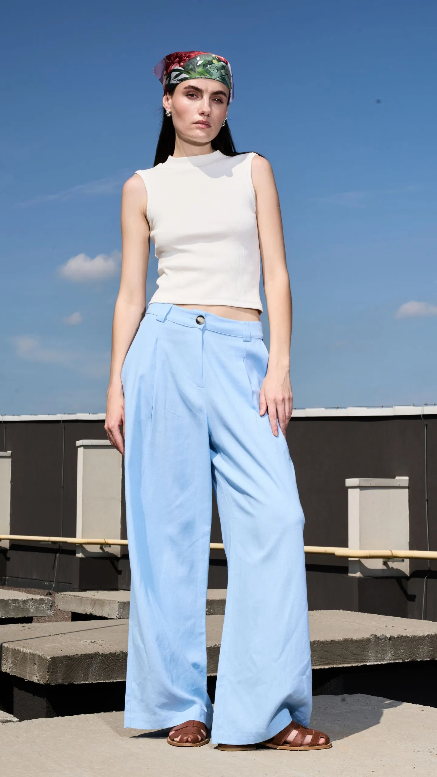 Штани лляні зі защипами