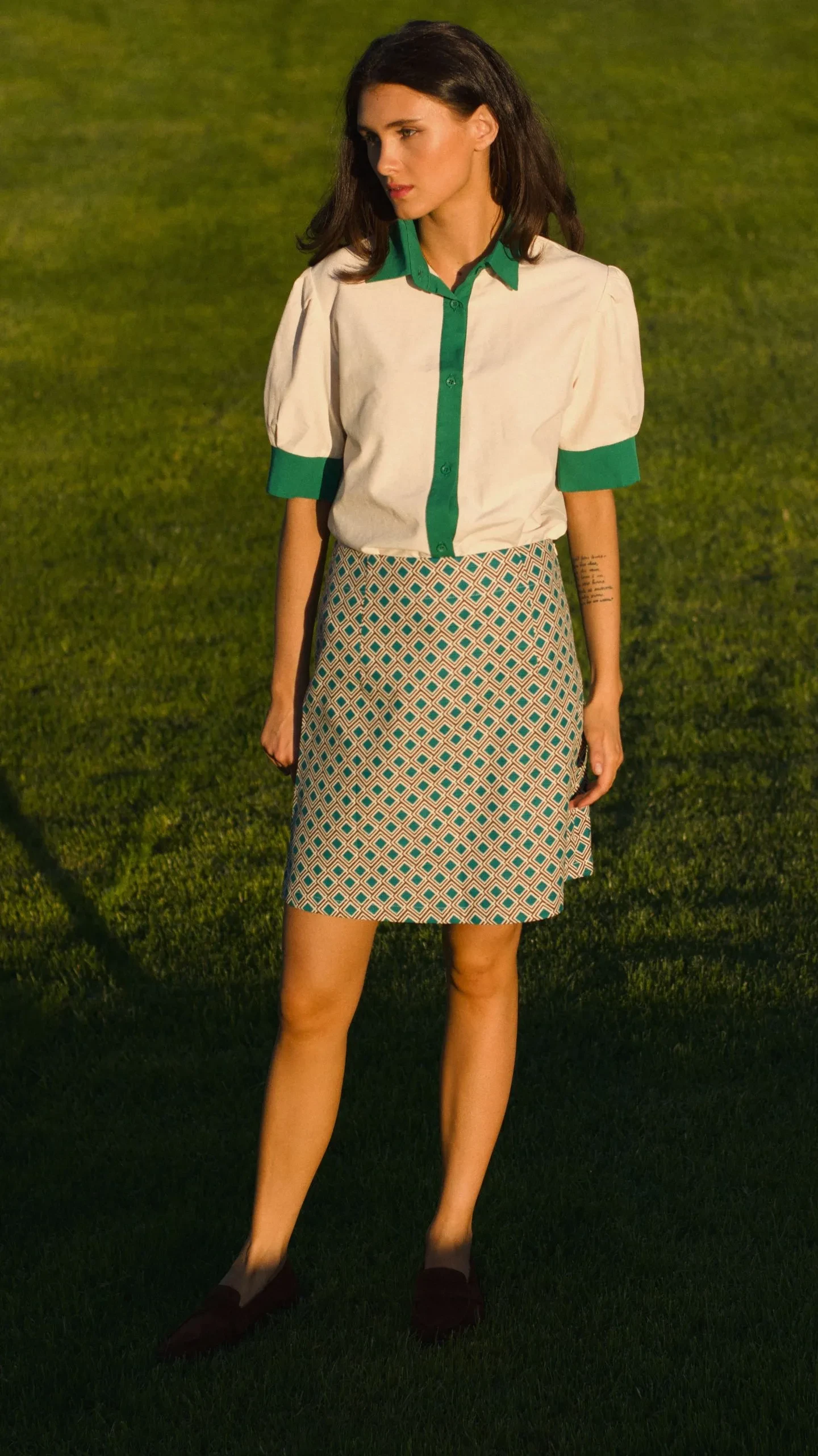 Cпідниця-трапеція з акцентним принтом у ромби