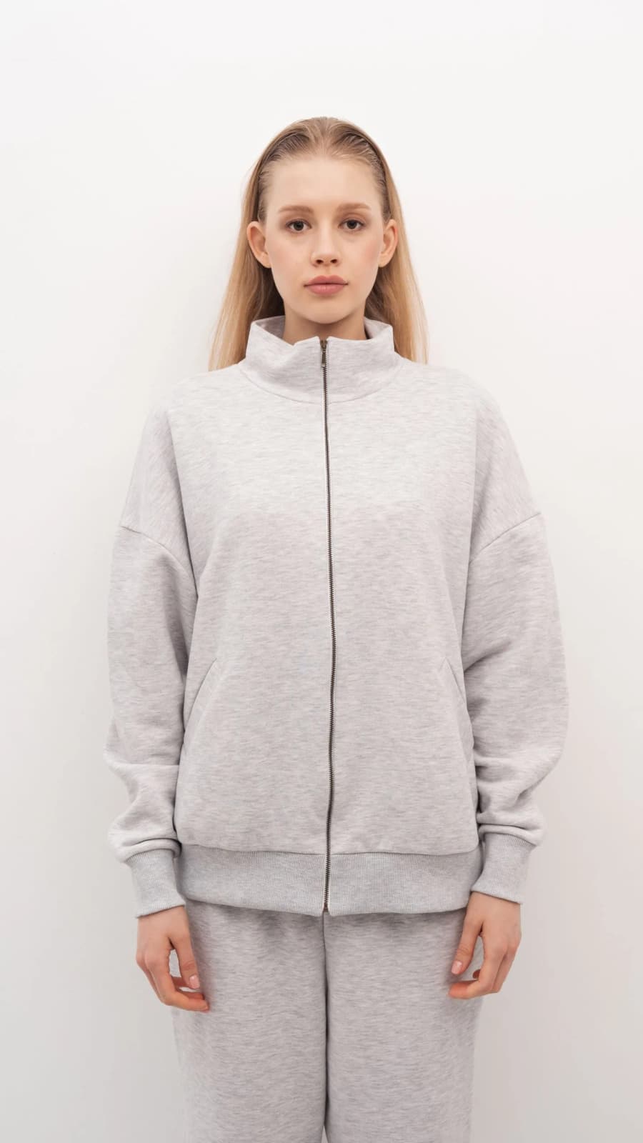 Сіра меланжева олімпійка з блискавкою, вигляд спереду (зображення 1 з 10)